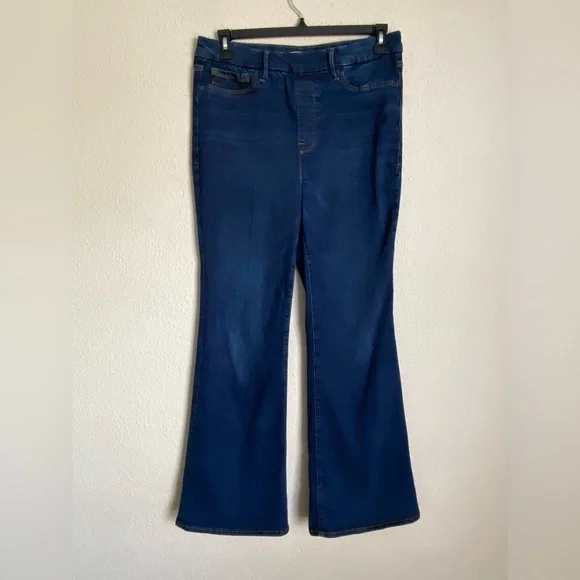 Good American Power Stretch Pull On Flare Jeans - Picture 6 of 7